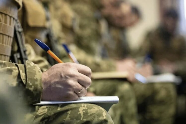 В Україні посилять відповідальність за неявку до військкоматів