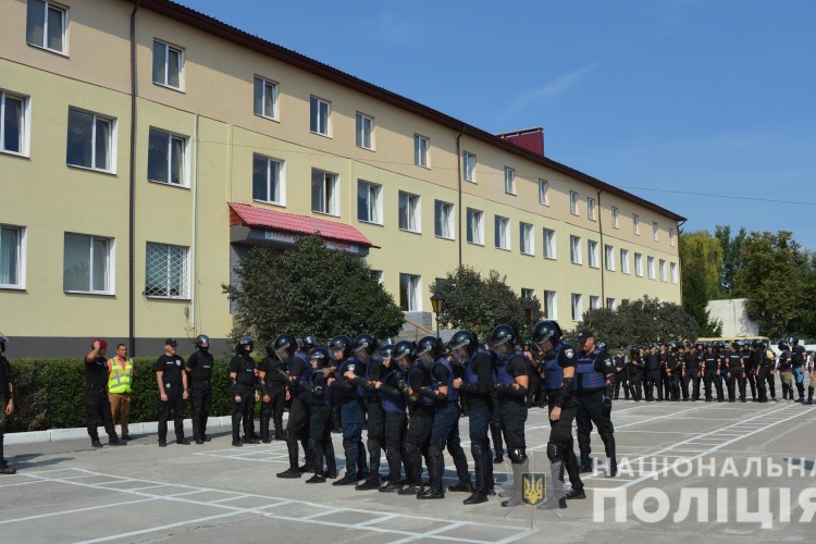 Волинські поліцейські тренувались разом із військовими (відео)