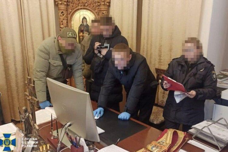 В єпархії УПЦ МП на Буковині знайшли ноутбук із дитячою порнографією 