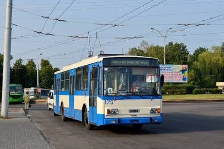 У Рівному контролерку госпіталізували після сутички з пасажирами 
