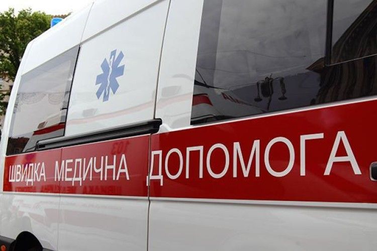 Через погану дорогу «швидка» запізнилась у село Глухи