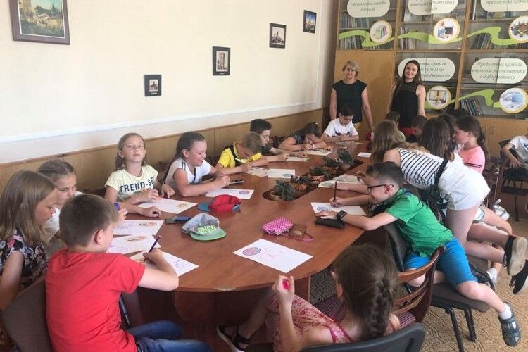 Маленьким лучанам юристи розповіли про їхні права та обов'язки