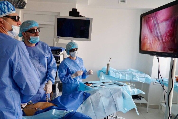 Волинські медики вперше на західній Україні застосували в роботі 3D хірургію
