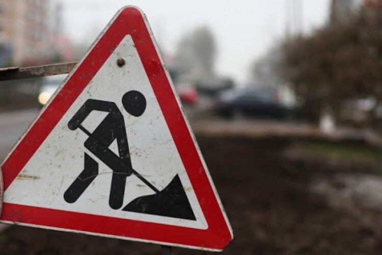 На Любешівщині взялися за ремонт доріг до двох сіл