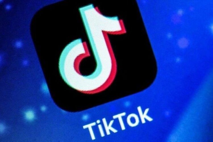 TikTok намагається позбутись популярного відео з самогубством
