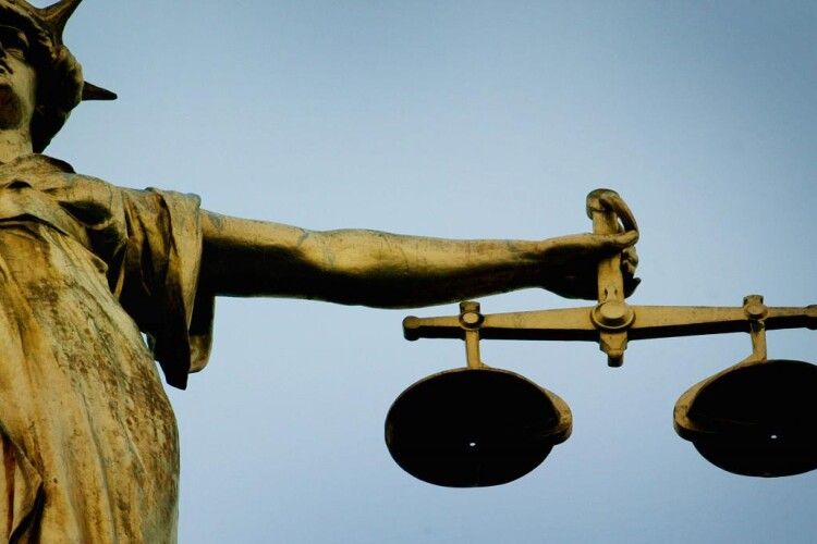 На Черкащині підозрюваного у вбивстві журналіста випустили під домашній арешт