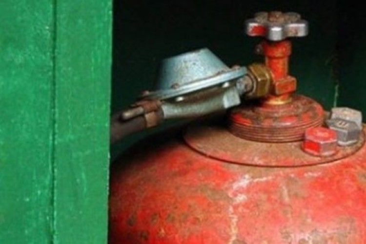 Пенсіонерка влаштувала вибух у будинку на Полтавщині: постраждав голова сільради