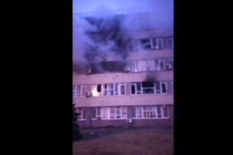 З’явилося відео нічної боротьби за атомну електростанцію в Енергодарі