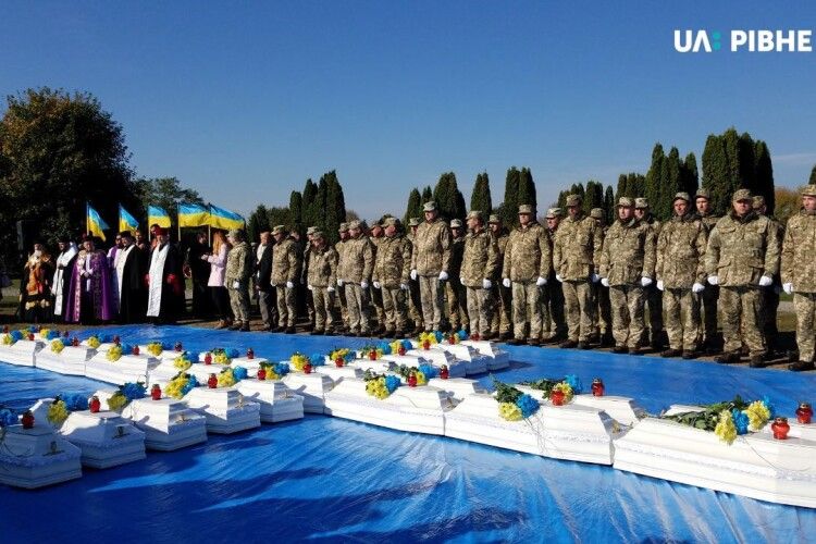 У Дубні перепоховали рештки політв’язнів, закатованих НКВС