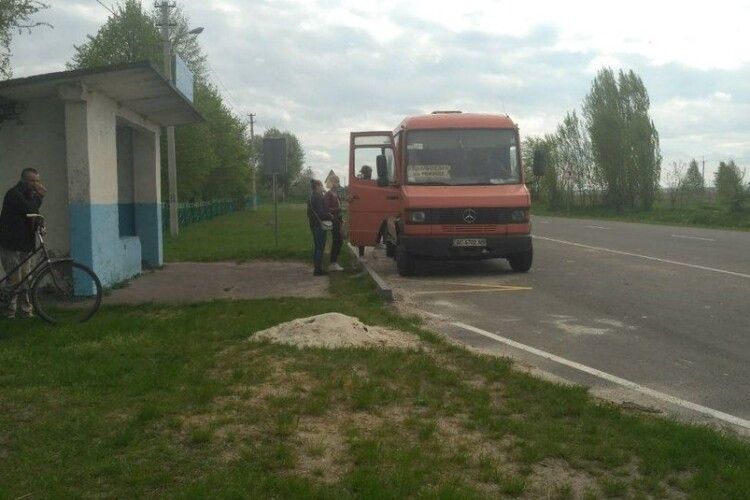 Три волинські села майже рік живуть без автобусного сполучення з Луцьком і сусіднім містом