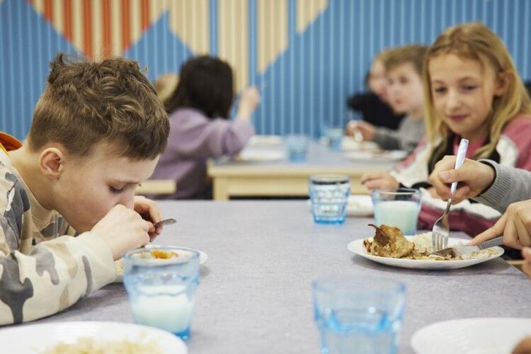 Хто з учнів Луцька отримає безкоштовне харчування