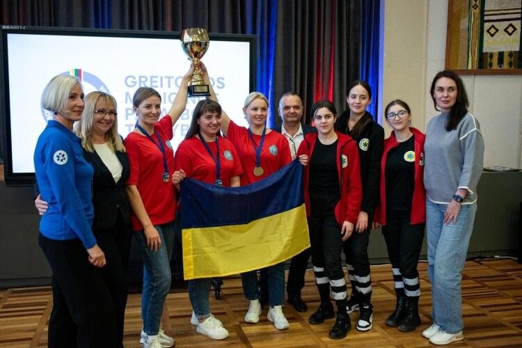 Волинські студенти-парамедики здобули перемогу на змаганнях у Литві