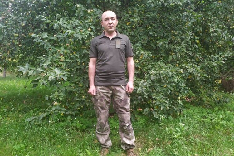 Досвідчений захисник із Волині «Койот» узявся вчити нову іноземну мову