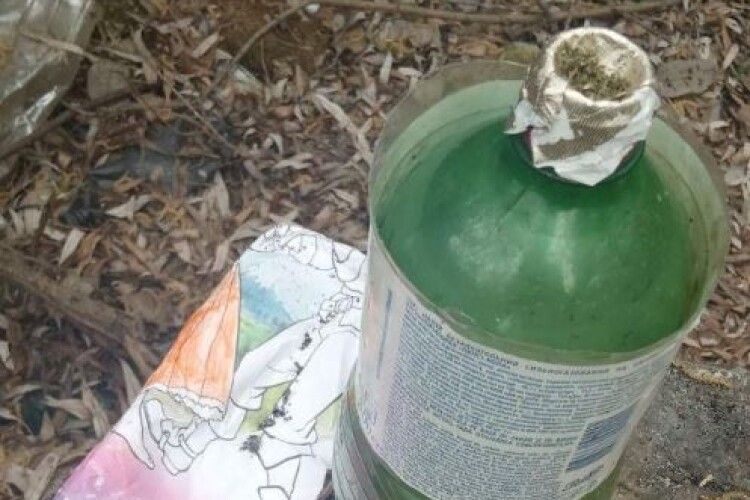 На Великдень волинські патрульні впіймали двох наркоманів