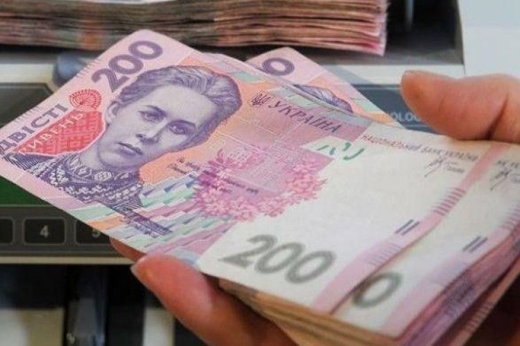 Президент підписав указ про підвищення зарплат військовослужбовцям