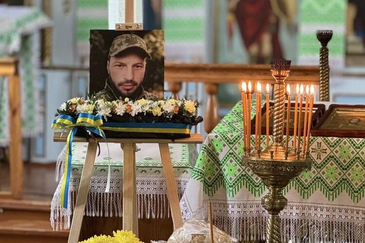 Нововолинці назавжди попрощалися з Героєм Олександром Обабком
