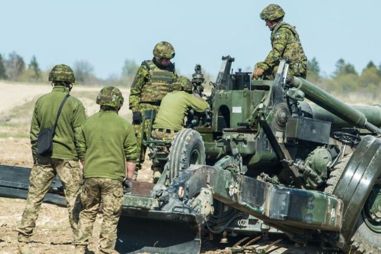 «Заради виживання нації»: в Україні можуть мобілізувати 5,5 млн осіб, в тому числі студентів