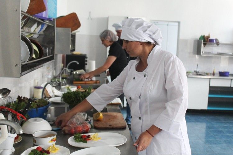 З безробітних – у кухарі престижних закладів харчування