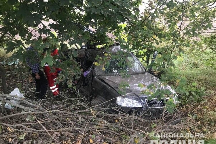 Машину зім’яло, як аркуш паперу: у страшній ДТП - троє загиблих (Фото 18+)