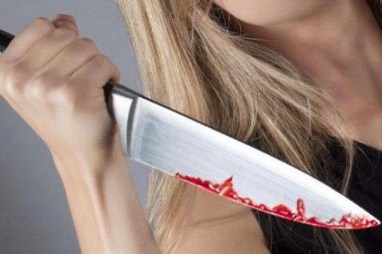 На Волині жінка під час сварки встромила ножа у чоловіка