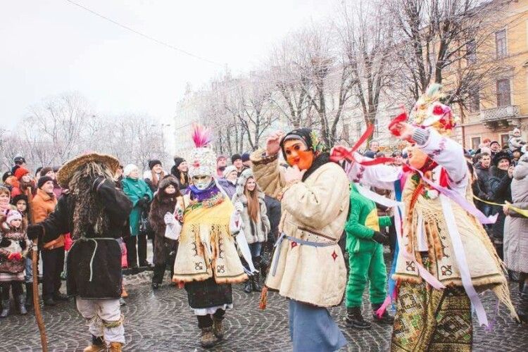 Українці святкують сьогодні Щедрий вечір: цікаві традиції 