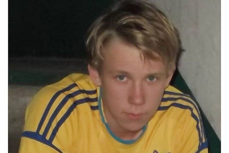 Одного з бандитів, які убили 16-річного футболіста за прапор України, кинули на підвал