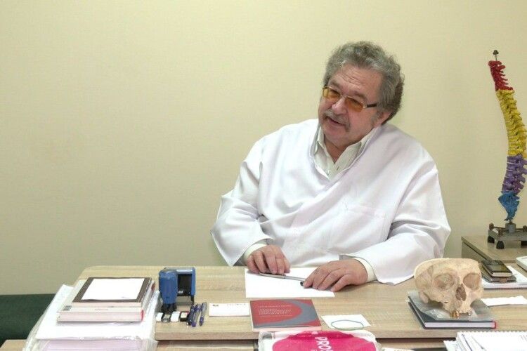 «Евакуювався під снарядами»: нейрохірург з Луганщини проведе унікальну операцію в Рівненській лікарні