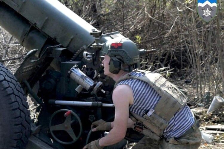 5 пунктів управління і 3 склади боєприпасів: українці методично «підчищають» рашистські тили