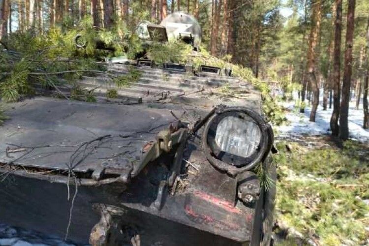Втрати окупантів: 15800 вояк, 530 танків та 124 гелікоптери