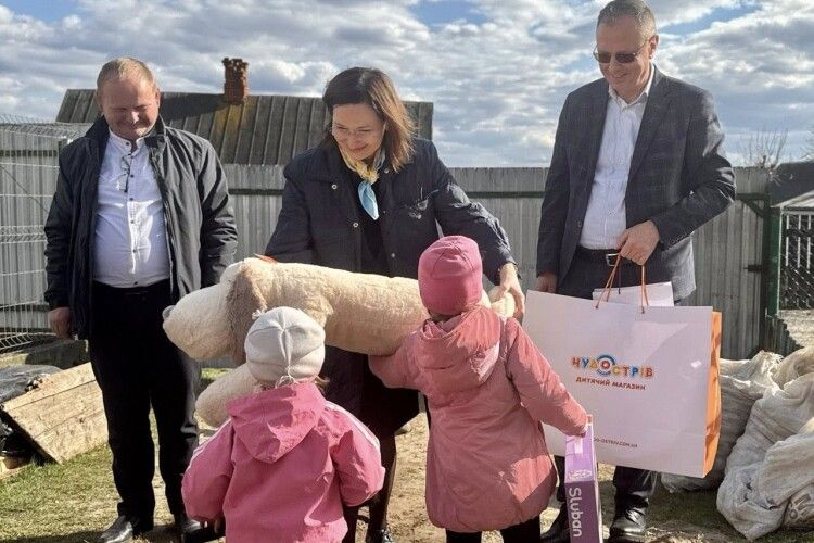 Нардепка Ірина Констанкевич побувала з робочим візитом в одній із волинській громад (Фото)