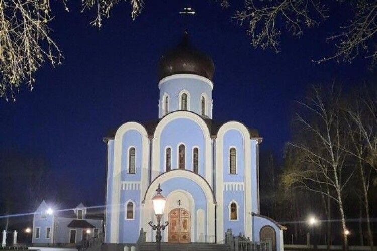 московський патріархат заборонив служіння настоятелю храму, який першим в Луцьку перейшов до ПЦУ