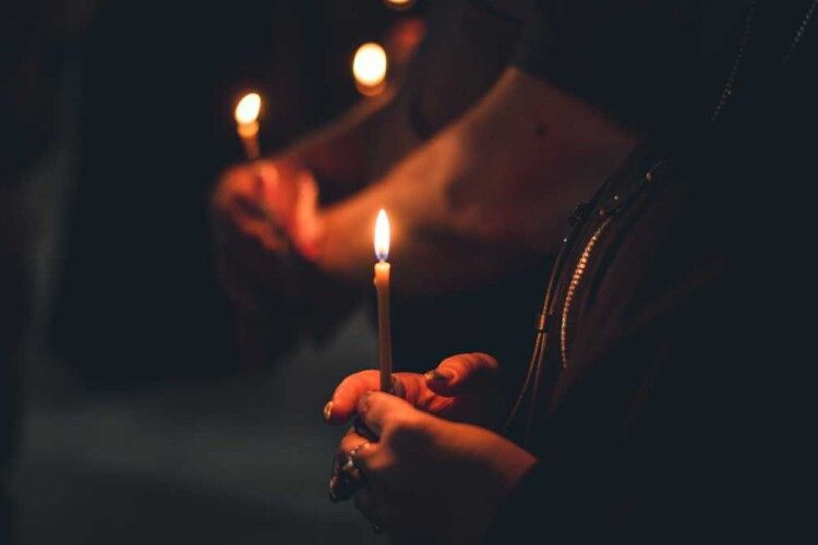 Серце не витримало: померла дитина, уся сім'я якої потрапила під обстріл в Лисичанську