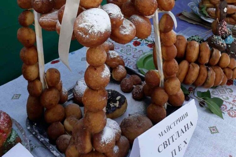 Столиця пончиків відгуляла День села, а згодом і фестиваль улюбленої здоби