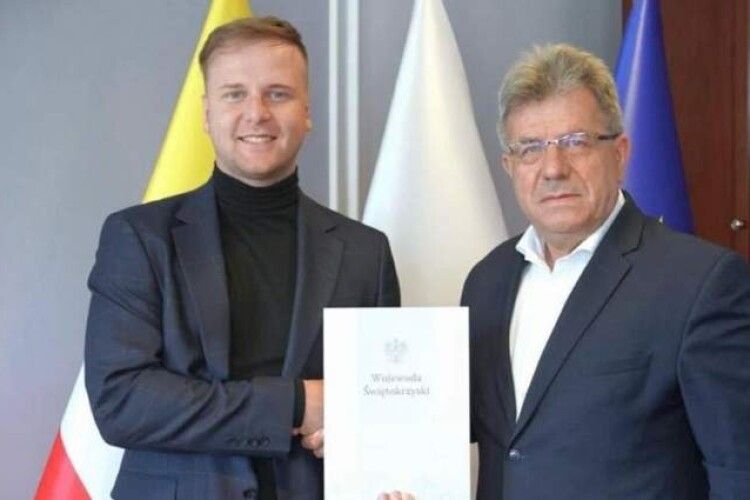 У Польщі гучно звільнили чиновника через конфлікт з українським таксистом