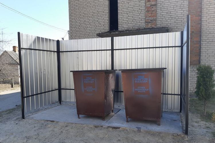 У Рожищі місце для смітника визначали на зборах мешканців будинку