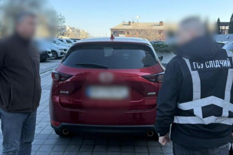 Музиканти без інструментів: як киянка відправляла чоловіків на «гастролі» в один бік