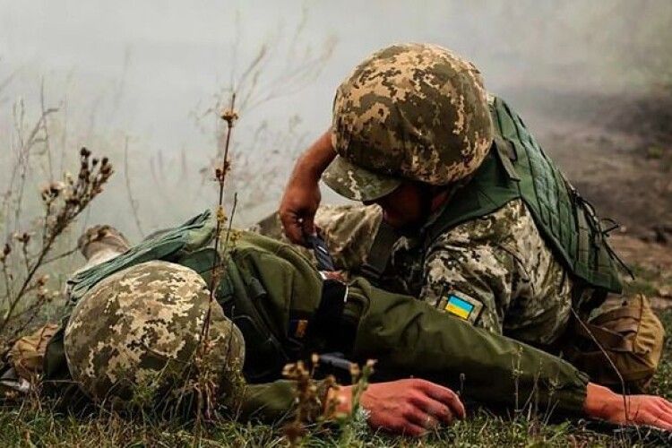  Двоє українських воїнів підірвалися на міні на Донбасі, обидва госпіталізовані