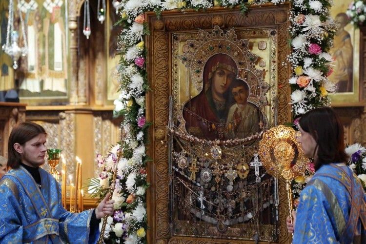 На Рівненщину з Донеччини привезуть чудотворну ікону