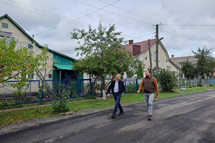 У Ковелі дешевшим способом поліпшують стан доріг