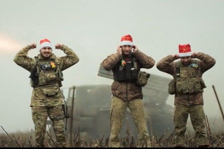 Бадьоре новорічне привітання від воїнів 14 ОМБр (Відео)