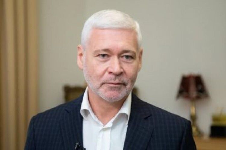 У центр Харкова влучили ракети, зруйновано адмінбудівлю
