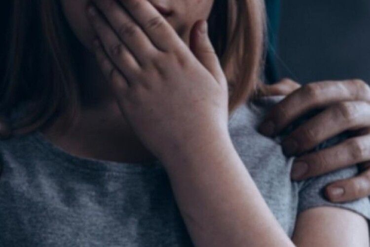 Жителя Луцького району засудили за зґвалтування 12-річної доньки 