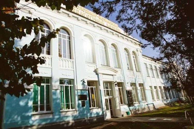 Через виїзд українців за кордон у педколеджі на Волині  меншає вступників