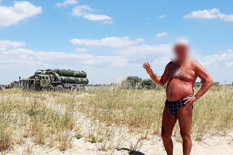 Російські туристи «засвітили» в мережі розташування російських ЗРК С-400 у Криму