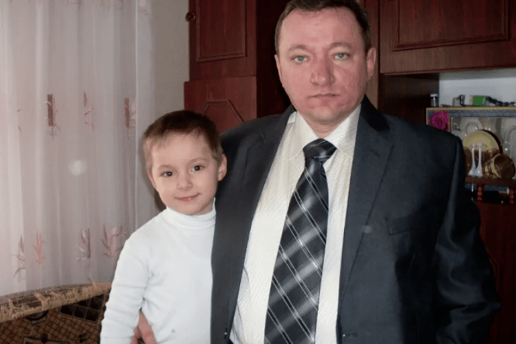 Дитина дзвонила татові й мамі, але вони не відповідали: на Київщині від коронавірусу померло подружжя медиків