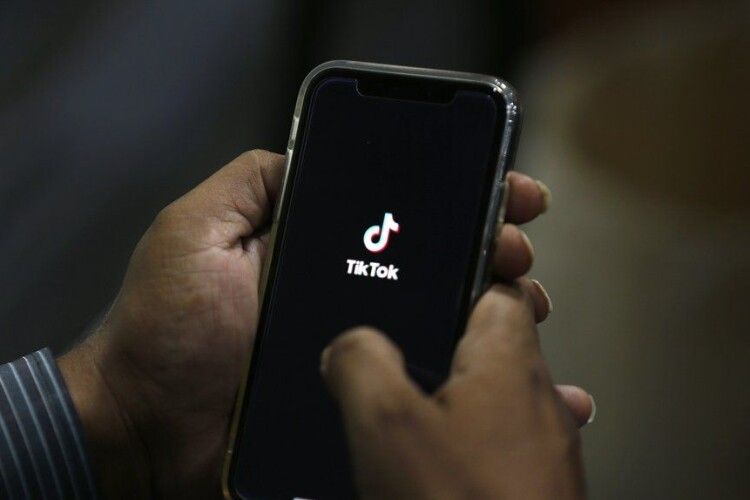 Як у Луцьку покарали школярку, яка принижувала вчителів у TikTok