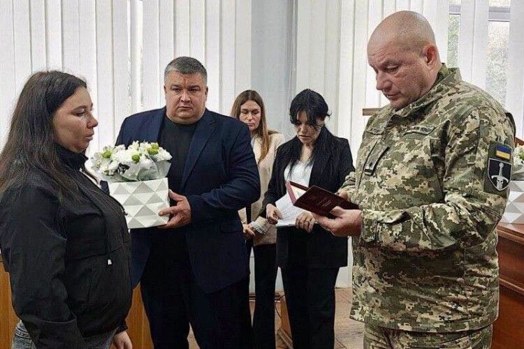 Родинам полеглих захисників з Волині вручили державні нагороди