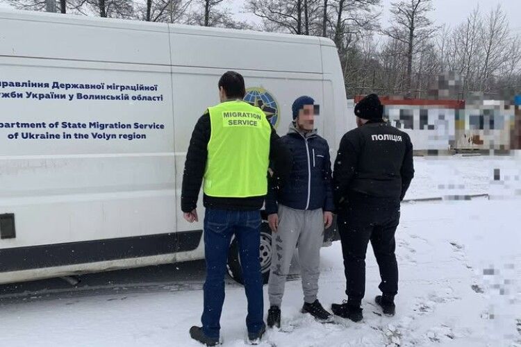 На Волині раніше судимого білоруса видворено за межі України