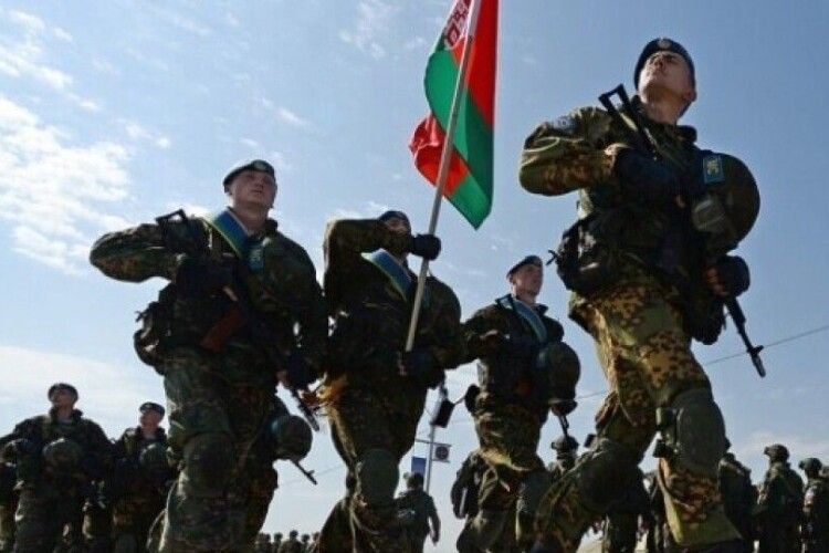 «На кордоні перебуває сім батальйонів ЗС Білорусі. Прямий військовий наступ малоймовірний», – розвідка