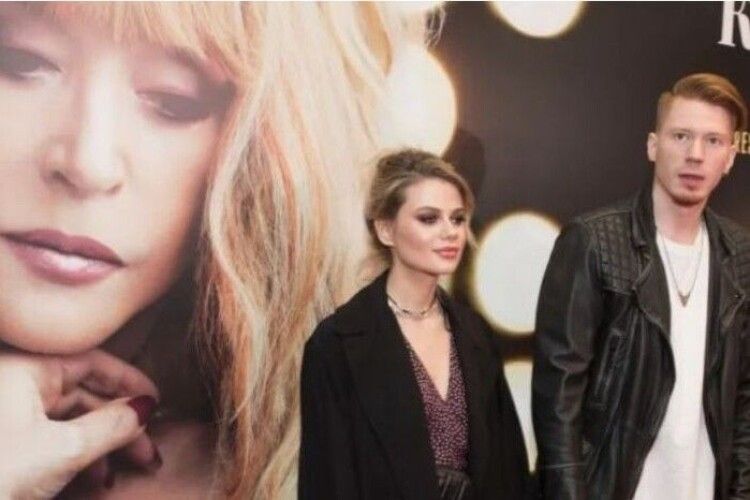 Онука Алли Пугачової мобілізували прямо з театру